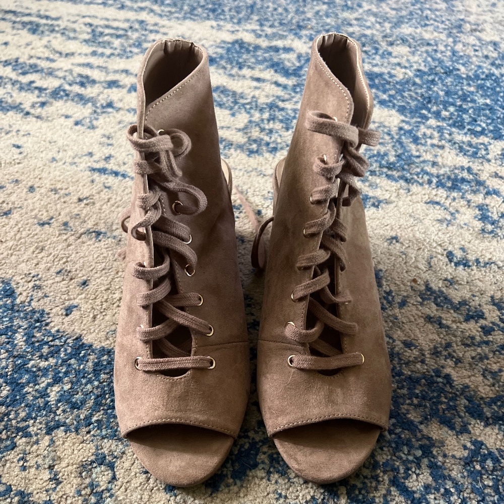 Tie up open toe ankle booties
